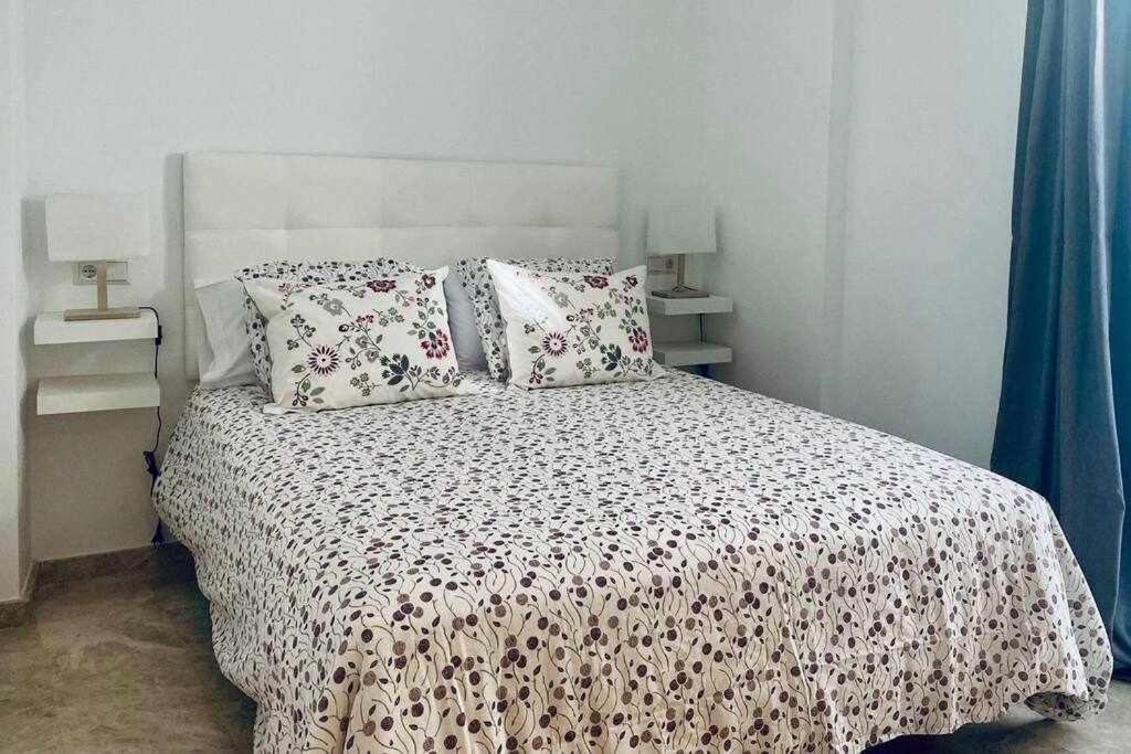 VII Apartamentos Morales & Arnal รอนดา ภายนอก รูปภาพ